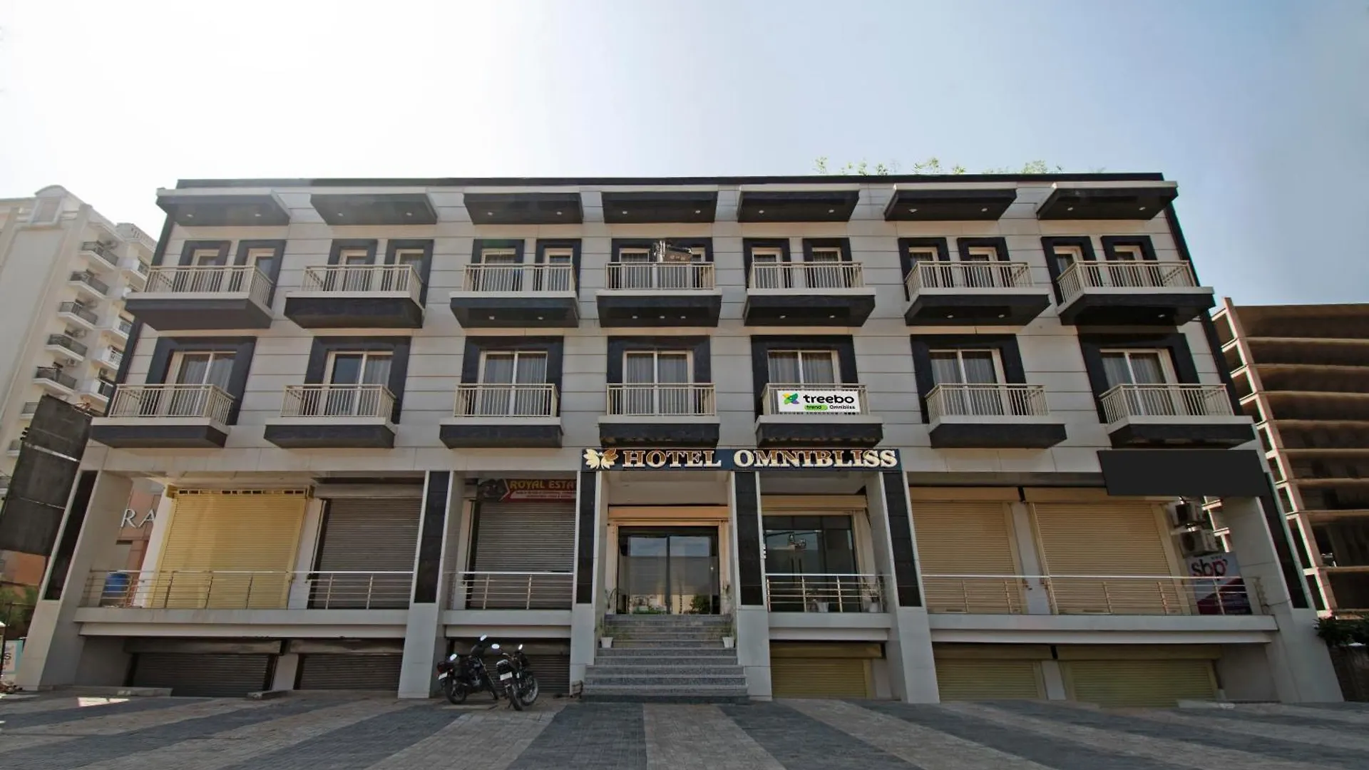 Treebo Omnibliss Hotel Zirakpur